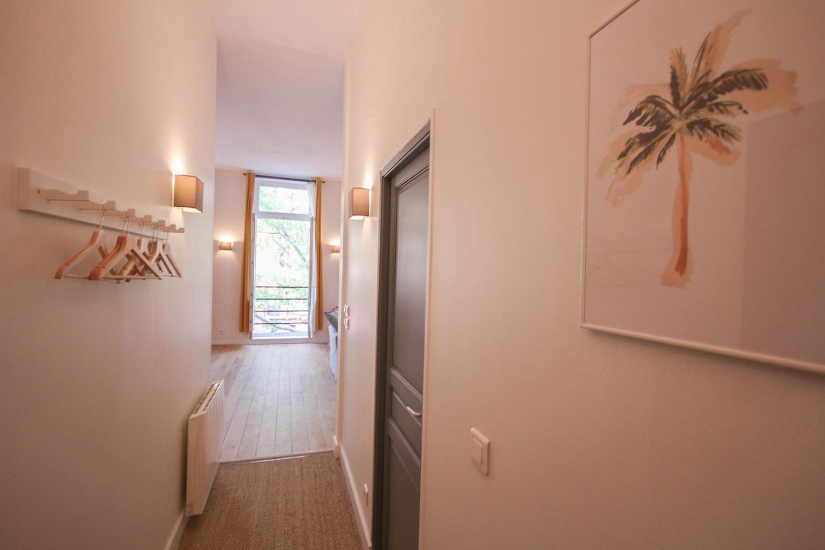 2-Bedroom Flat + Private Car Park. Lille Luaran gambar