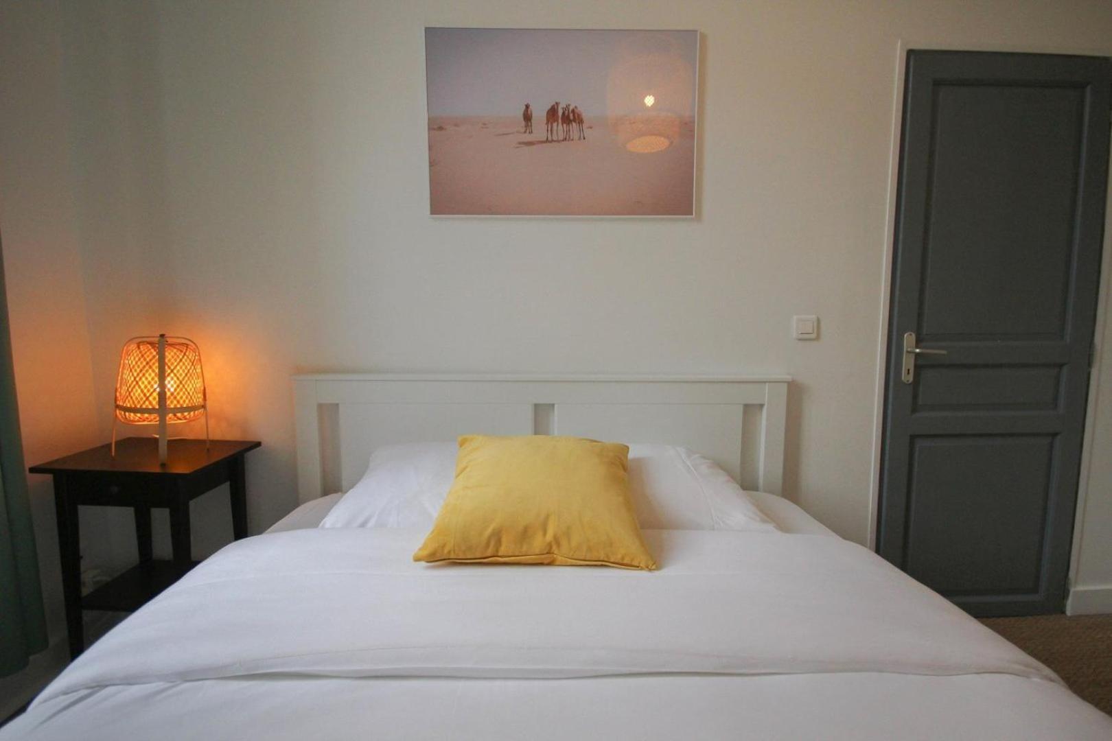 2-Bedroom Flat + Private Car Park. Lille Luaran gambar